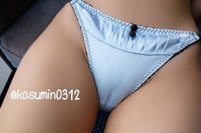 これもお気入りのおぱんちゅ(✿ฺ◕ฺ‿◕ฺ)寒いとあんまりちっさいパンチュは履かない～(ﾉ≧ڡ≦) オマタのすじは何～マンスジってやつ？パンツ脱がしてぺろぺろしたい人はRTして😘
#裏垢 #興奮したらRT#RTした人全員フォローする