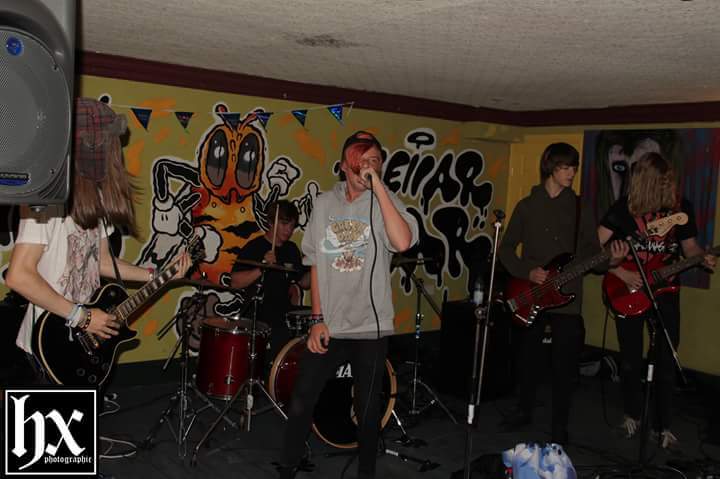 Minus Eight - Interruptions youtu.be/BClkeTm_2rw #metalcore #bbcintroducing #kerrangfreshblood #metal #unsigned #youngmetal #bands