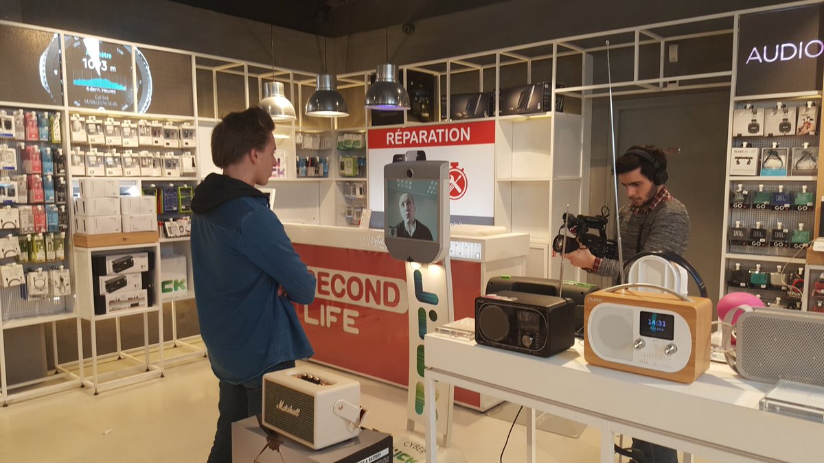 LICK_officiel's tweet image. [LICKLIVE] Ça tourne chez @LICK_officiel #Interview2.0 @13emeRUE #FuturIsNow