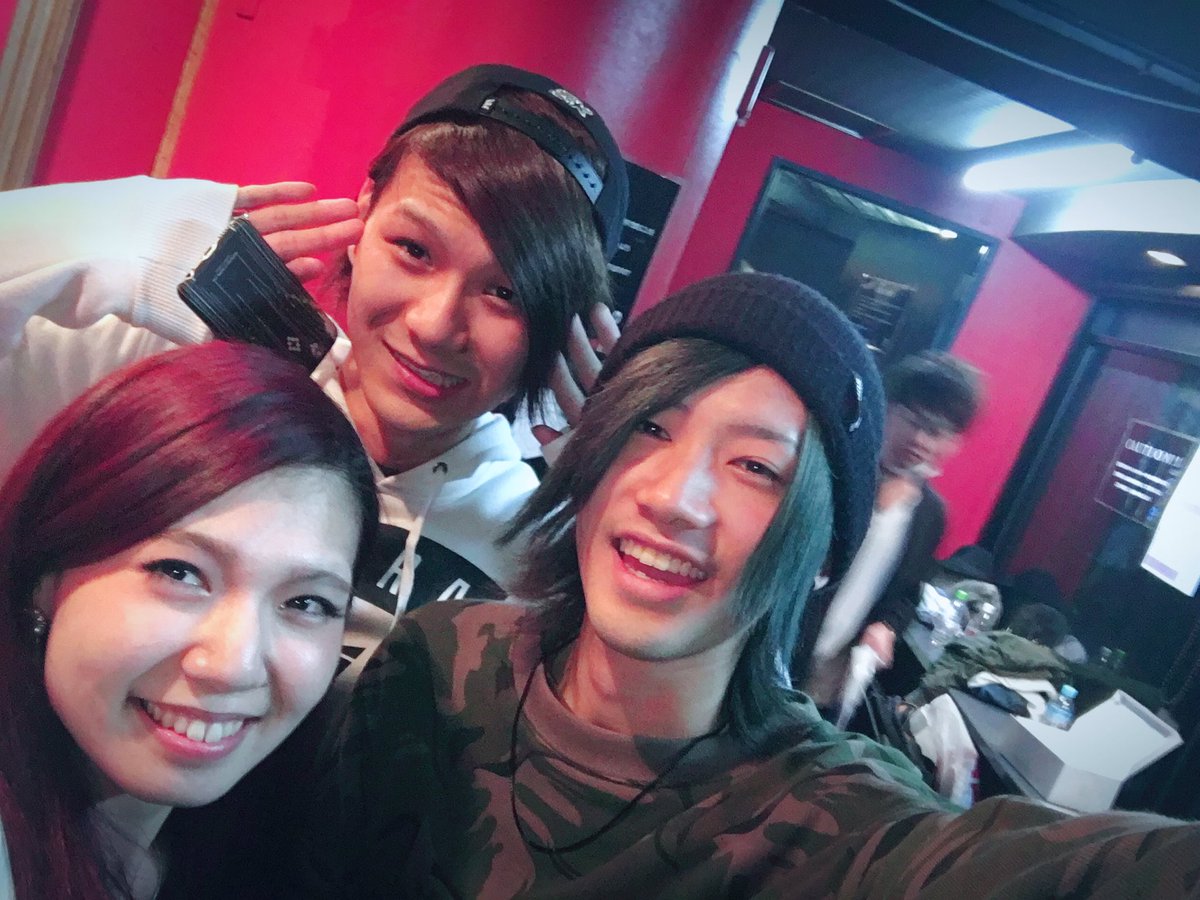 koto_0304's tweet photo. SHIRA-SHIEKEN vo.1にて
共演者と😋♡
#SHIRASHIEKEN
#KOTO
#LeoMoment
#Takuya
#Yuuki https://t.co/V35TUXWItG