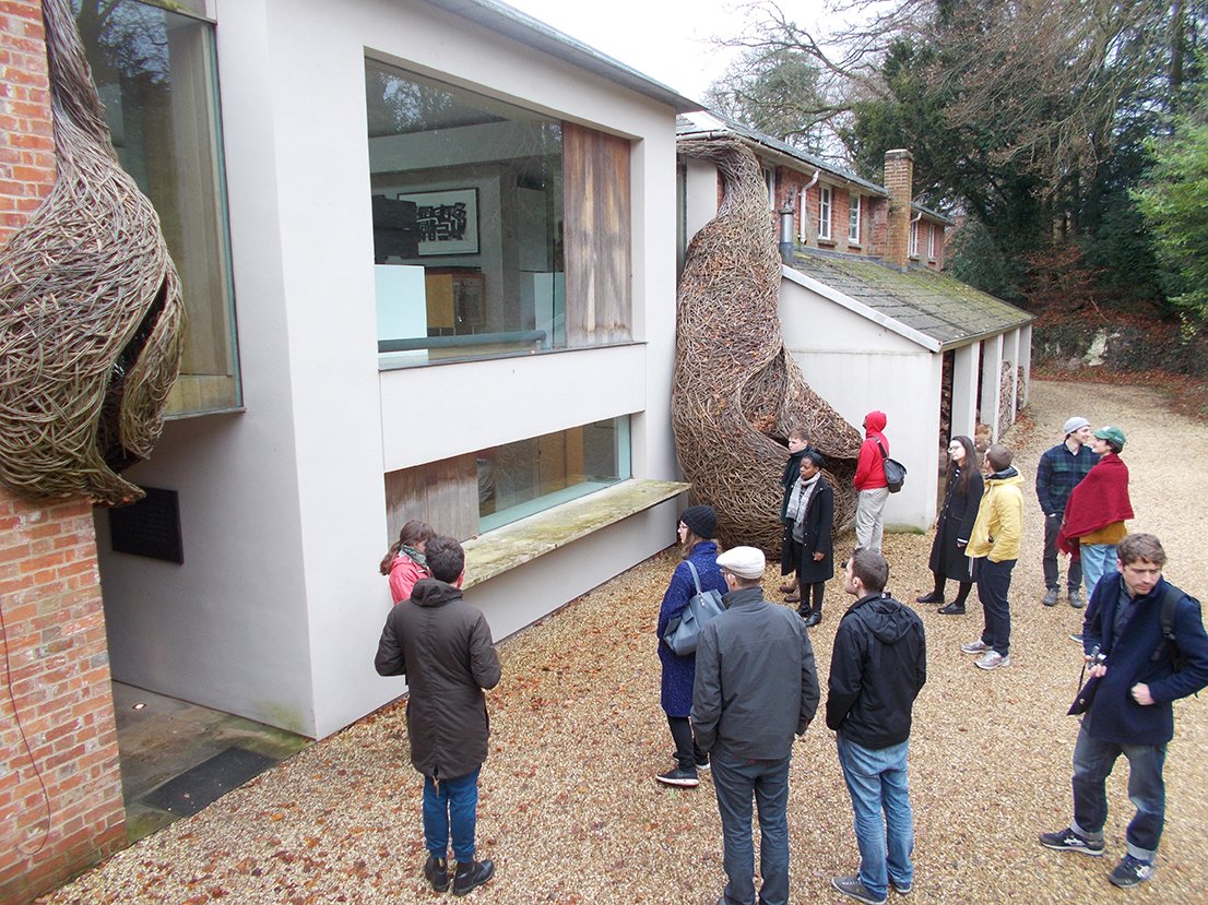 NewArtCentre's tweet photo. Great to welcome &amp; introduce Random International to @NewArtCentre &amp; #ArtistBoss #exhibition today! @rAndomHQ #RCET https://t.co/2rVV7YtaGA