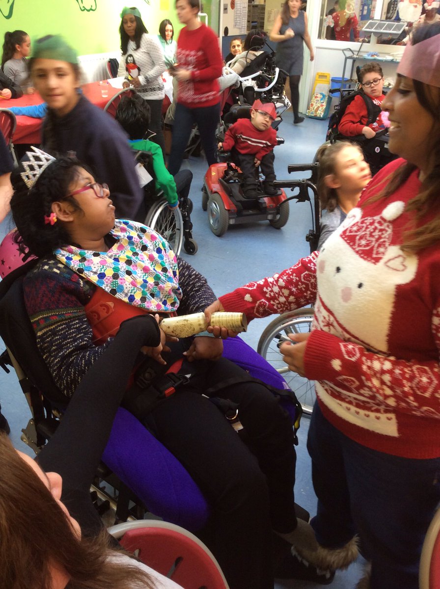 wilsonstfeed's tweet photo. Christmas lunch #wschaplin https://t.co/tBTN8fUIC3