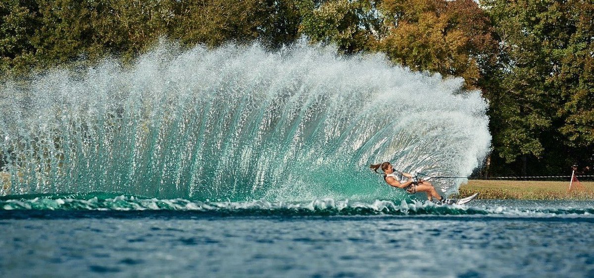 Regina Jaquess sets new world record, three and a half buoys at 41’ off. Check it out >> waterski.cm/HXqMSS