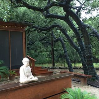 TheWritingBarn's tweet photo. Join us for our #SixWeekIntensive on Creative Nonfiction and Memoir w/ @Sarah_Smarsh https://t.co/i1JkULRezF https://t.co/AuQsXtUbEu