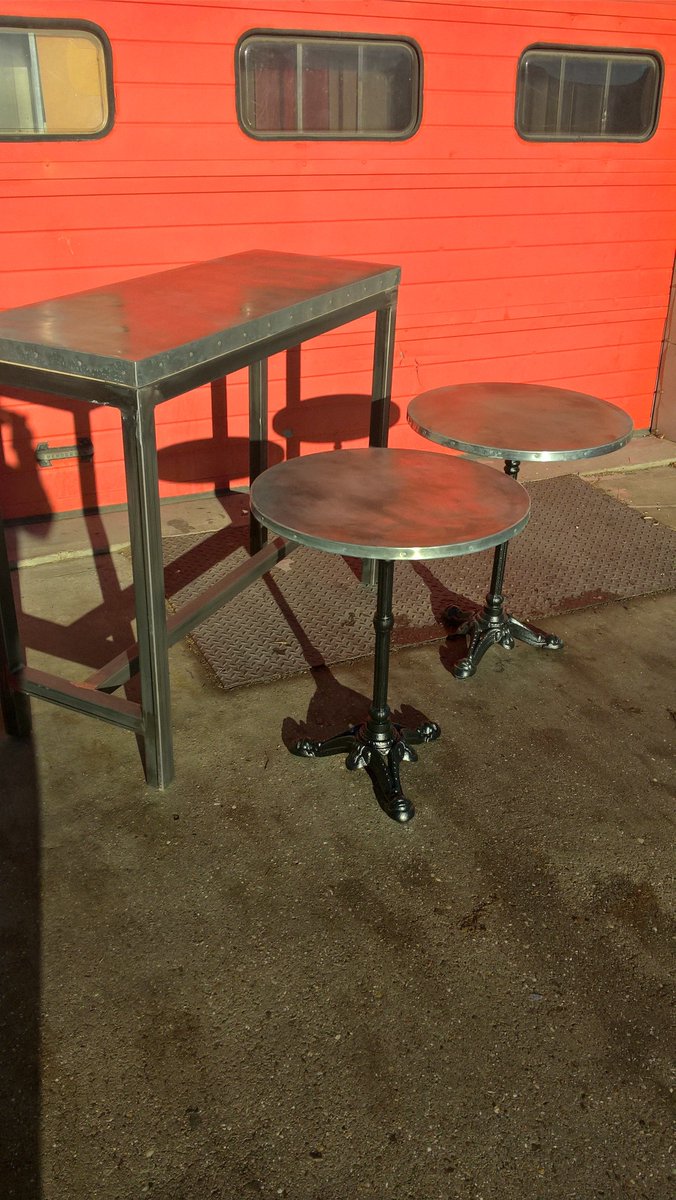 bistrolife's tweet photo. Poseur zinc table and two bistro tables on their way to another bar ! #zinctables @bistrolife
We fabricated the poseur base too ! https://t.co/ueCTtuKNV9