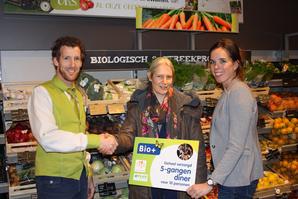 Vandaag bij PLUS Barneveld de hoofdprijs uitgereikt: een 5-gangen diner voor 10 personen! Eet smakelijk!