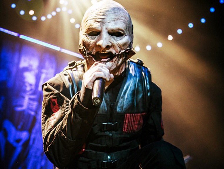 TheMetalCore's tweet photo. Happy birthday to one of the greatest talents and just overall best dudes in metal Corey Taylor!! 🎉🎉 we love ya Corey 🤘🏼😏 https://t.co/f0tfeseRIa