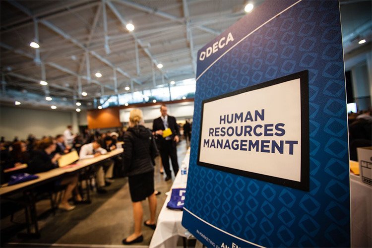 DECAInc's tweet photo. Understanding the DECA Exam ✏️ https://t.co/hizdr8smTg (by @thealexforbes) https://t.co/lVPB3Mj9EV
