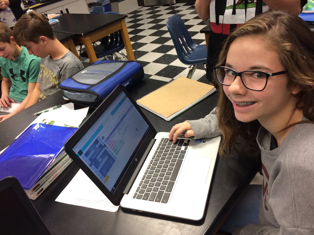 rtmsitrt's tweet photo. Computer Science and Coding is not just for boys! #ThompsonJags #SCPSHourofCode #HourofCode https://t.co/G2yQRCBprZ