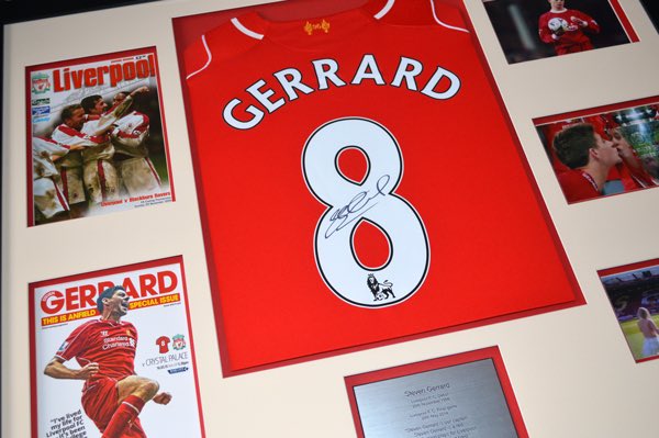 RetroSignings's tweet image. Struggling for gifts this Christmas? Maybe we can help? Maybe @TheAnfieldWrap can help with a discount...