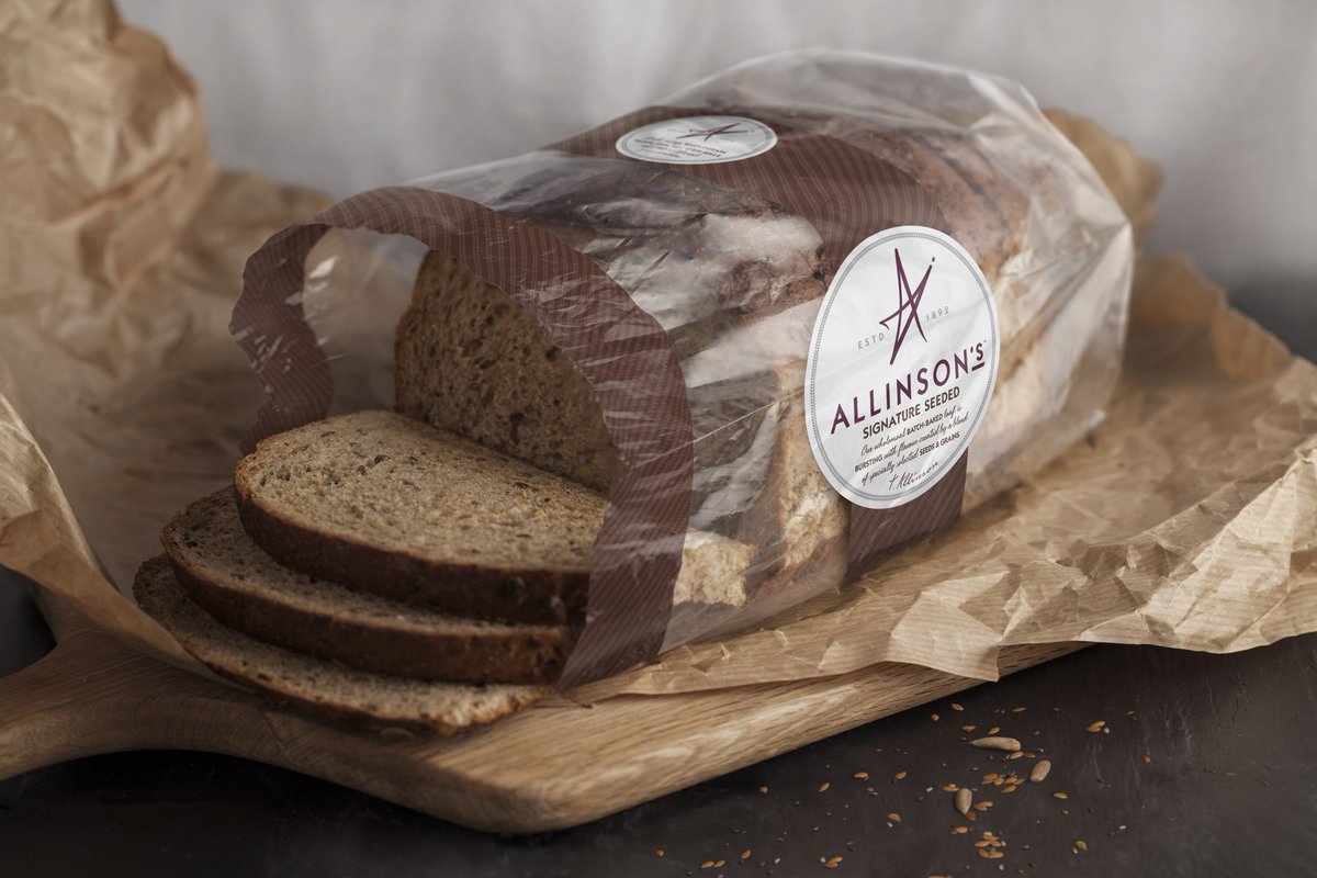 Ржаной хлеб в магазине. Хлеб в упаковке. Упаковка хлебобулочных изделий. Упаковочные материалы для хлебобулочных изделий. Этикетка хлеба.