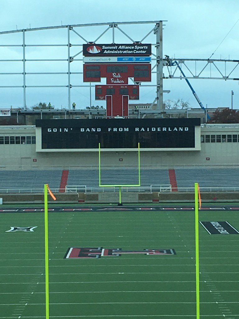 robertgio's tweet image. Pretty good look at how massive the Sports Performance Center will be. #WreckEm