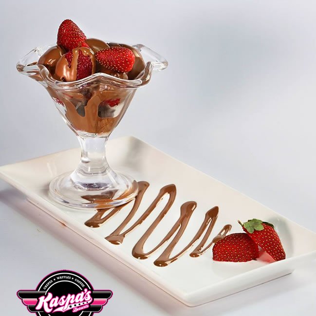 chocolate covered strawberries at Kaspa's as a low calorie dessert option