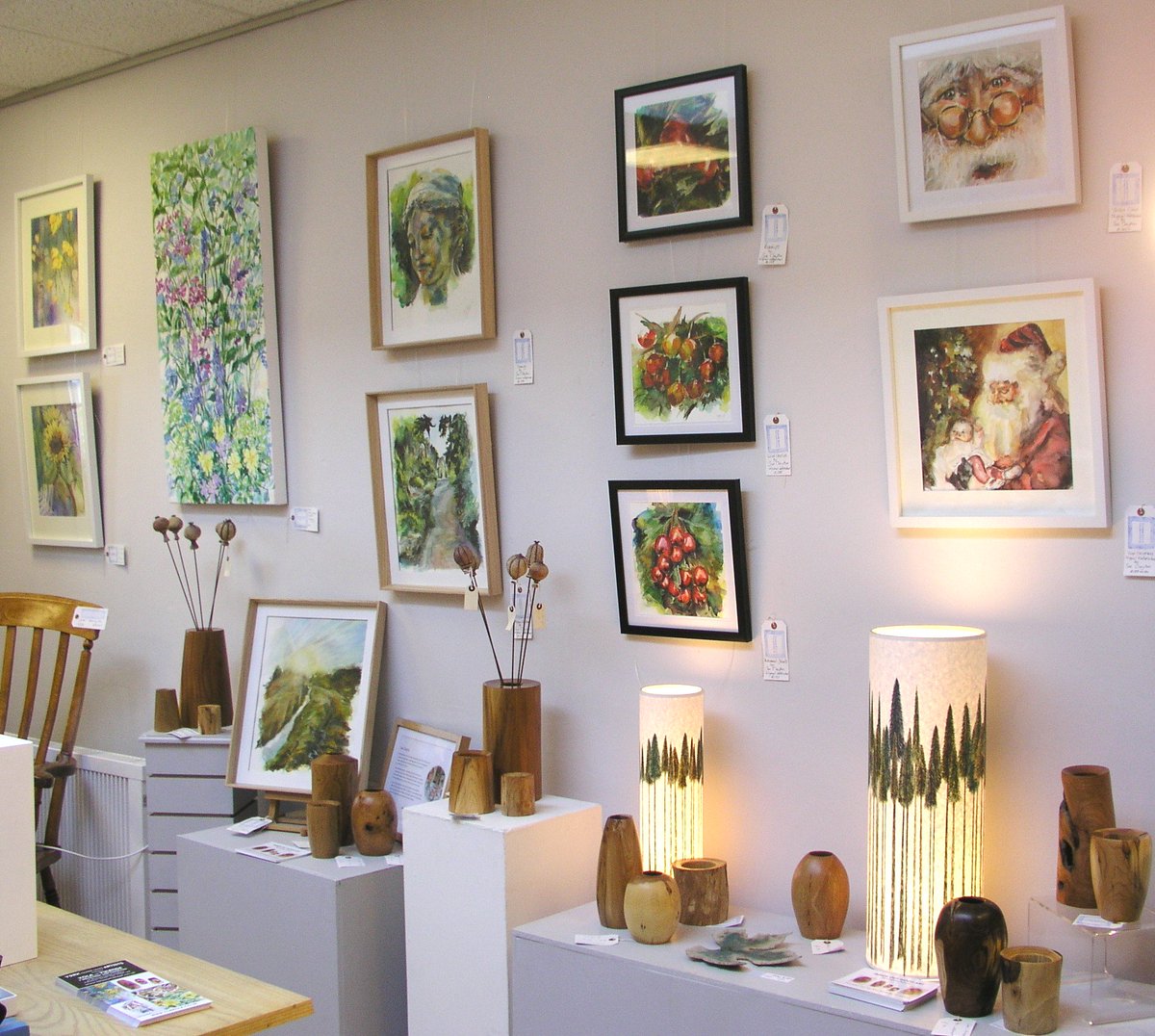 Here's just a little peek at Yola's exhibition at Blossom Street Gallery on now until Xmas <a href="/BlossomStYork/">Blossom St Gallery</a> <a href="/VisitYork/">✨ Visit York ✨</a> <a href="/DaysOutYorks/">DaysOut In Yorkshire</a>