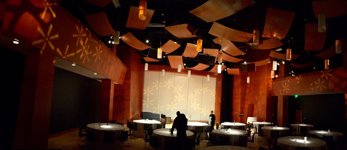 FreestyleProds's tweet photo. Almost ready for tonight's MacPhail School of Music Annual Dinner! https://t.co/MlDKKvYZSr