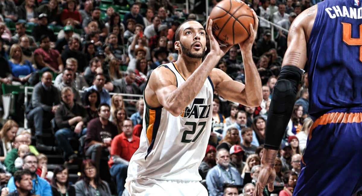 Gobert Standing Out for Utah as Golden State Comes to Town  Read: on.nba.com/2h8y22S  #GSWatUTA https://t.co/lQRA3LKoyp