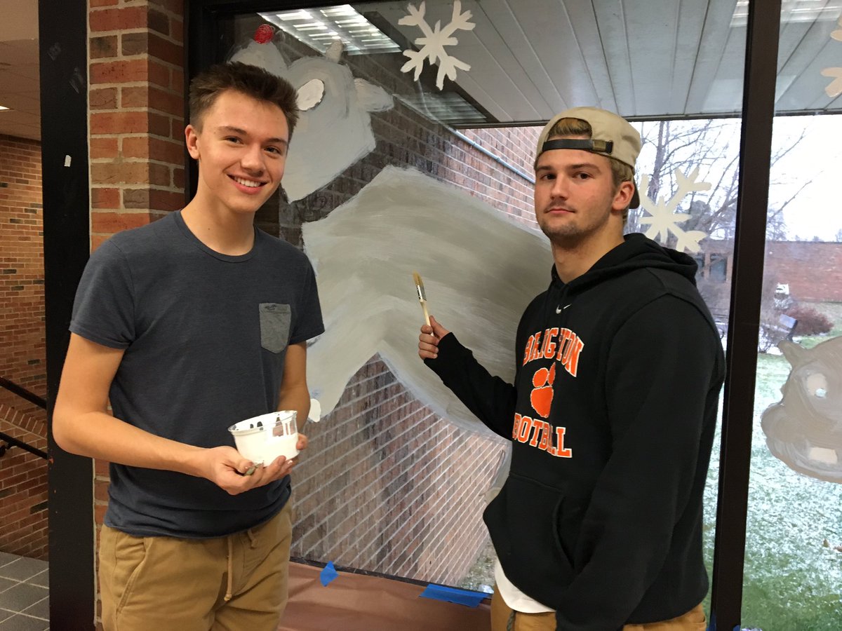 Getting in the Holiday Spirit with Team Legacy! ☃️❄️🎄🎅🏽