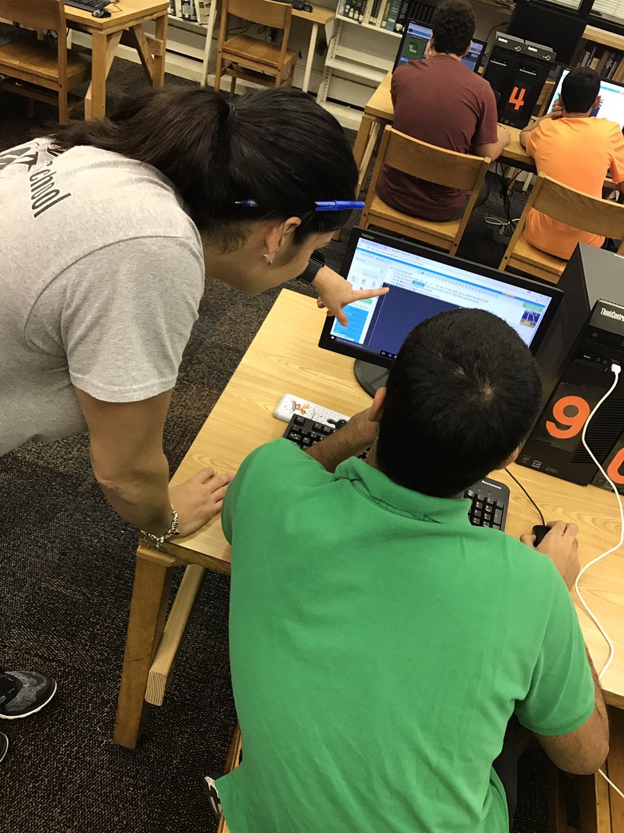 VeraPerkovic_'s tweet photo. We can learn a lot from students! Thank you, Jessica,CS student 4 teaching me!#HourOfCode #CSforAll @TeachCode #CooperCodes #BrowardCodes https://t.co/lTDxOtuEWt
