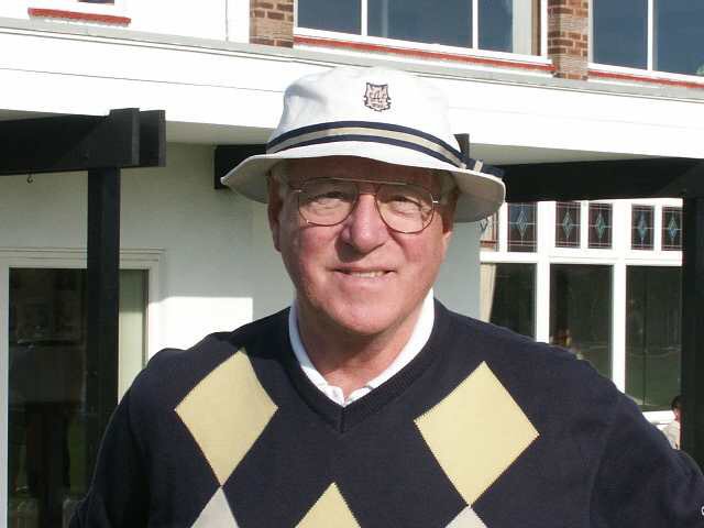 Golf lost a great ambassador today, putting lost a pioneer. I lost a mentor. Sad day. RIP H ✊🏻