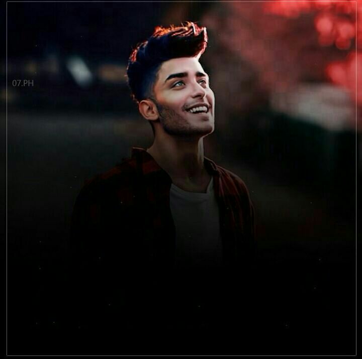 ـلتڪن روحڪ جميلۂ🍁
فمۿما تضخمت في قلبڪ الأحزان🍃
لا تتوقف عن العطاء🍂
وأمنح أبتسامتڪ لـلجمـيــﮯ؏😊

#مجنون