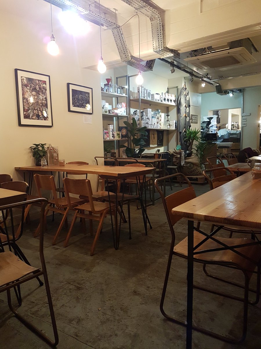 hitchincoffee's tweet photo. Who will be first to sit at the new Naughty Desk? #bottommarks https://t.co/Ea8DSmfyCZ