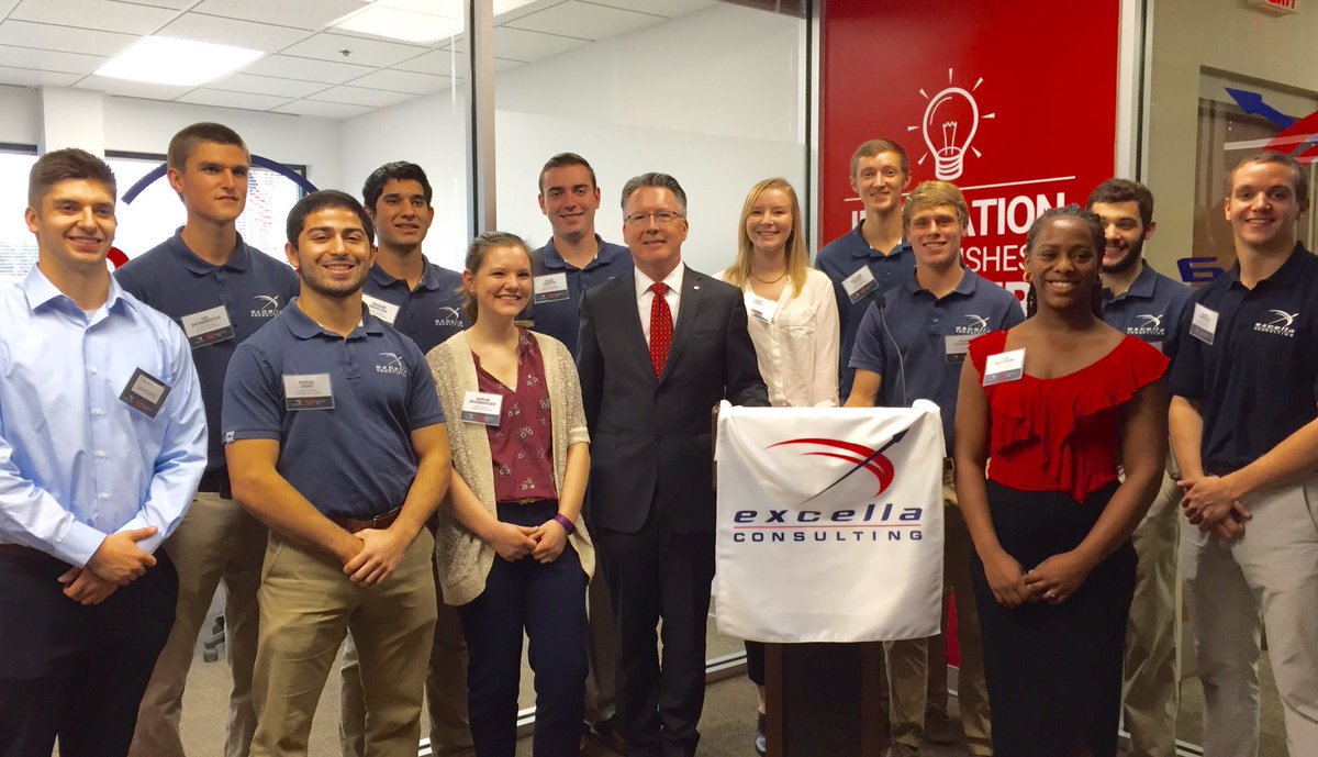 VTSandsman's tweet photo. Great to meet our #VT "Excellians" @ExcellaCo @VTCRC Perfect combo of paid externship/internship, data analytics & #VTBinaryStar #VTShaped https://t.co/2hErBCUuJK
