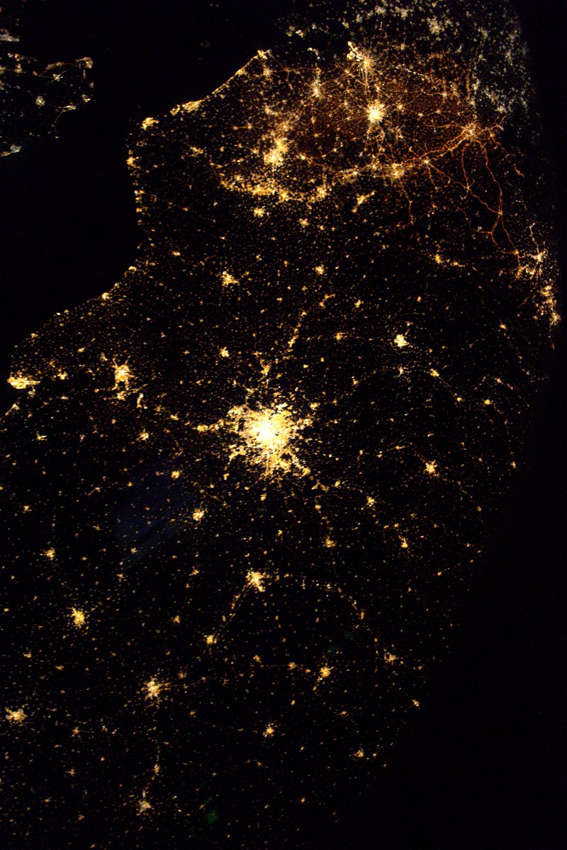 Thom_astro's tweet photo. The north of #France: can you find your city… or are you a southerner? #Proxima https://t.co/rqt5KOf0yJ https://t.co/14aDRMyRMm