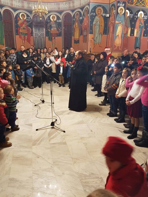 AOR_Sibiu's tweet photo. Concert de colinde la Biserica „Sfântul Nicolae” din Cisnădie | Mitropolia Ardealului https://t.co/osyxXoRrwU https://t.co/UuVmTJfziN