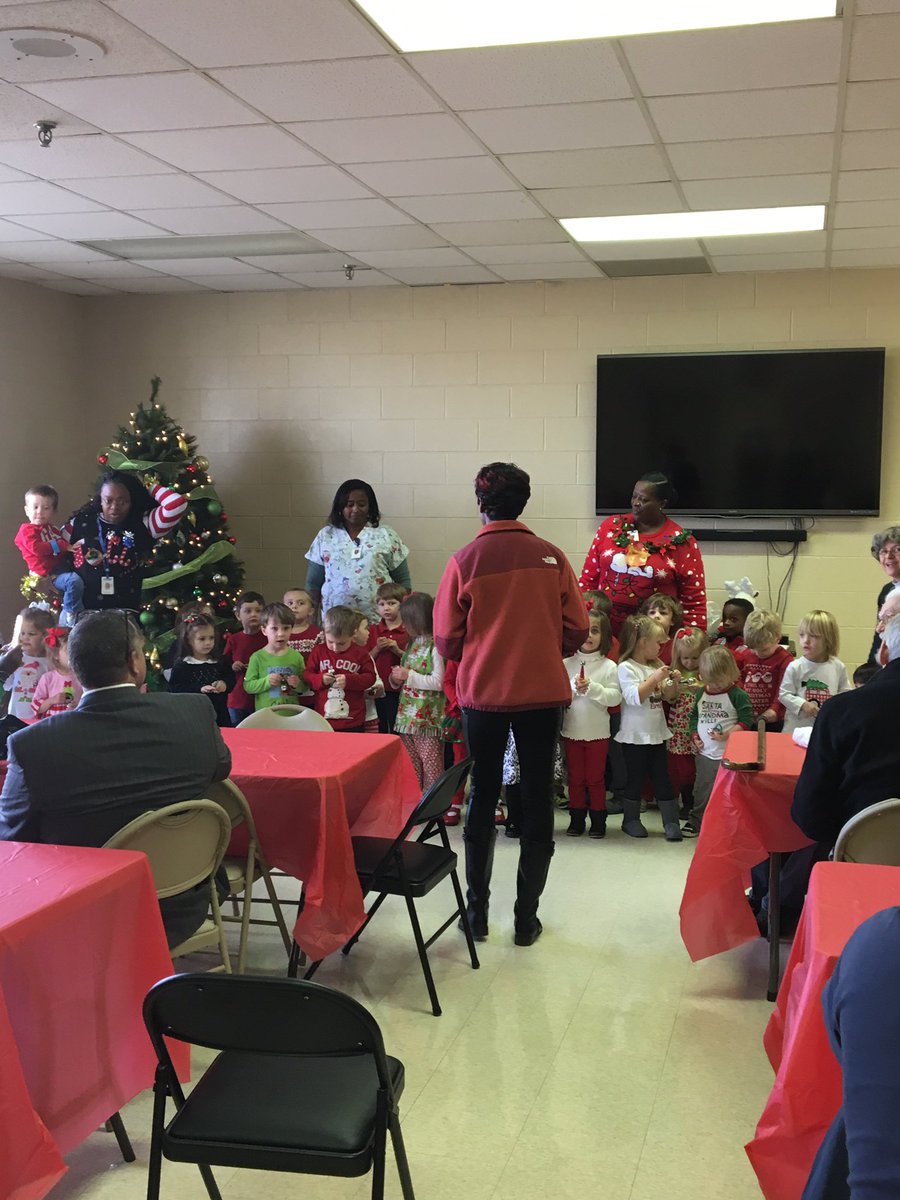KiwanisJackson's tweet photo. Kiwanis Club - Jackson Christmas lunch at Therapy &amp; Learning Center. Enjoying the kids singing Christmas carols. https://t.co/hhUFYAbH4Q