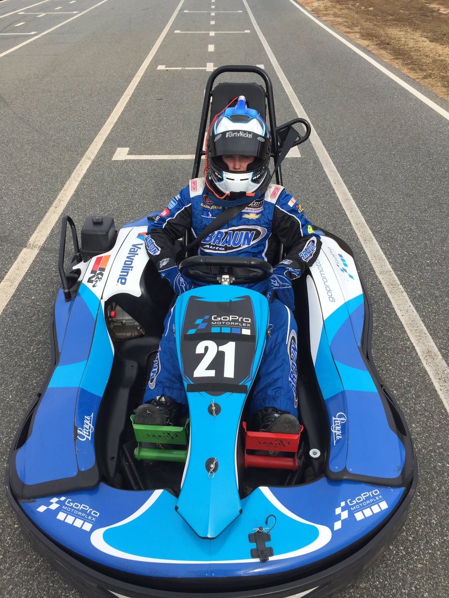 TeamHSMJM's tweet photo. The drivers only race is about to begin @Justin_Haley_ rolls off 6th out of 7 cars here at @GoProMotorplex #KNEast https://t.co/2LHNysluNl