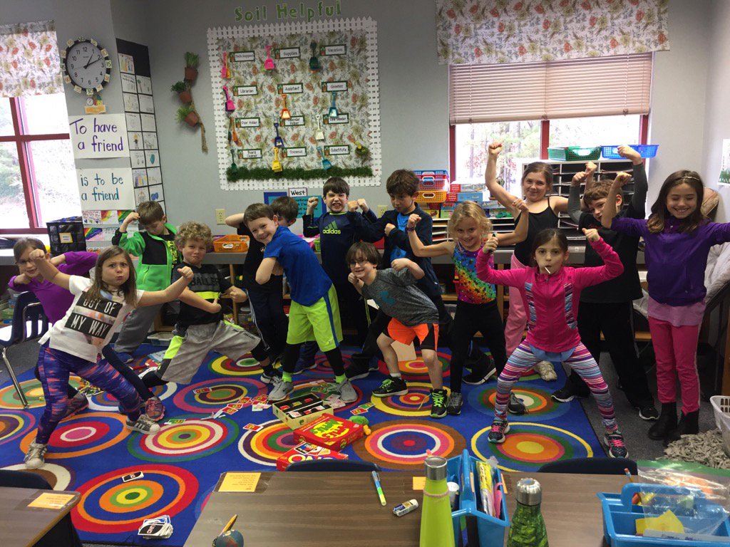 tlevy428's tweet photo. We've got fitness on our mind in #davis2 #davisspirit https://t.co/tGe6Kb3lT4