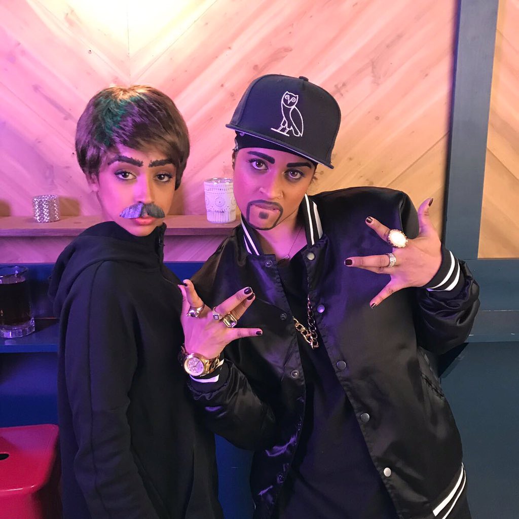 Lilly's tweet photo. Bromance ❤️ 
Experience all of it here: https://t.co/XlLTE6ehgt
@lizakoshy https://t.co/jI4epsHCLu