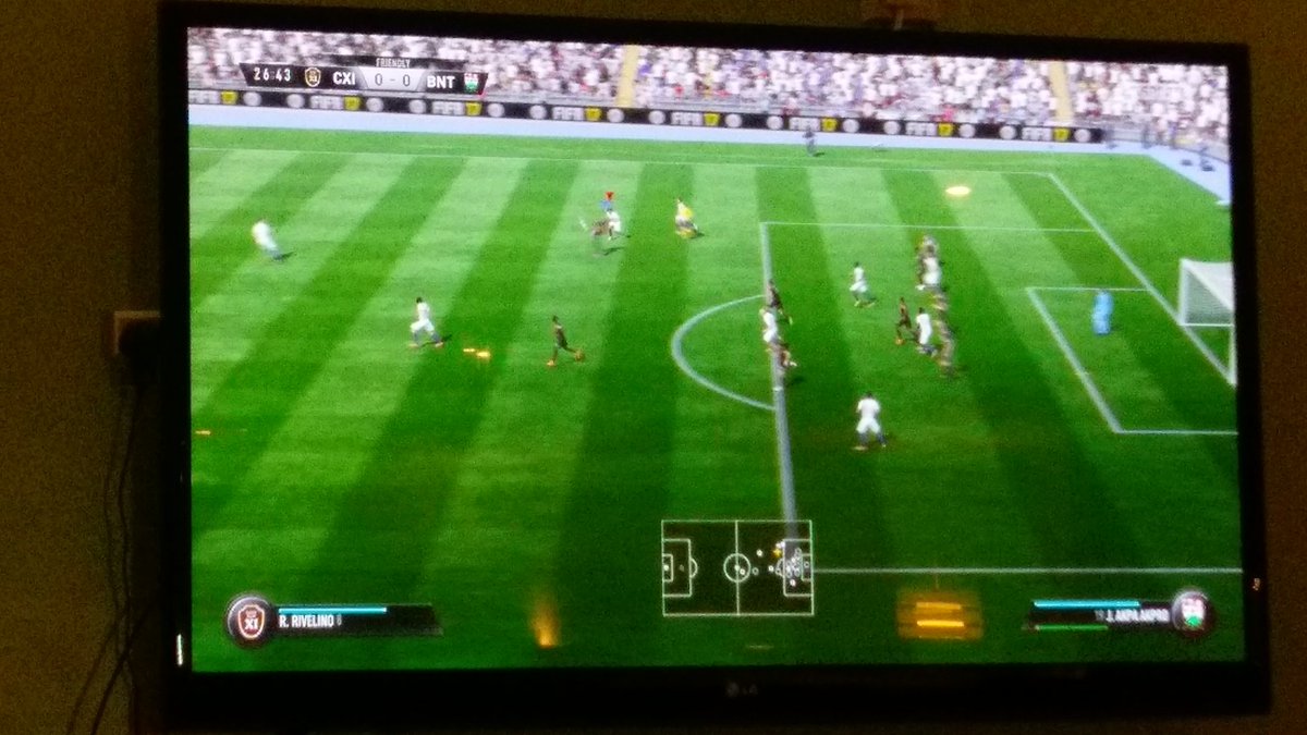 StonyBrowderJr's tweet image. Warm up sessions on @EASPORTSFIFA17 tournament at @powerleagueUK #MillHill @WeAreExtraTime event Classic XI v  @BarnetFC  😱😨 #Liberties 😨😭😵