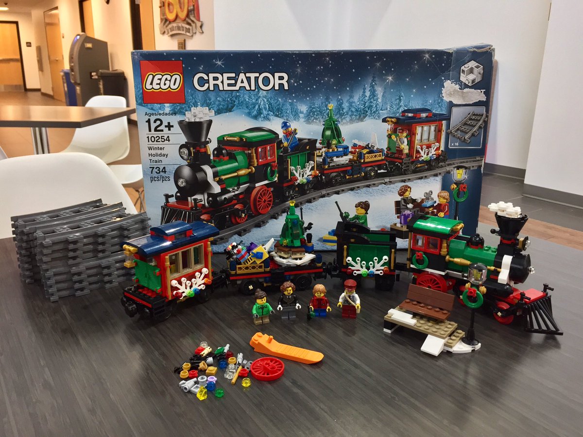 MrKevinHinkle's tweet photo. Today's LEGO® set lunch (3 day combo!) build: 10254 Winter Holiday Train! Happy Building! #LEGO #AFOL #WinterHolidayTrain https://t.co/Yx4jUAg5gy