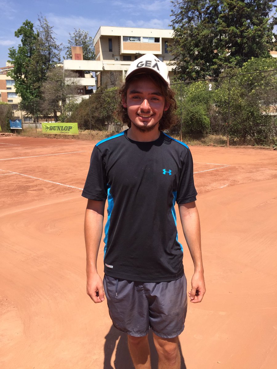 Ligatenis's tweet photo. @CervezaGea apoyando al tenis amateur..!! En @Ftch_oficial Ligatenis 2017 #tenis #amateur #ligatenis #deporte #camaraderia #familia https://t.co/pF0gtMVpzE