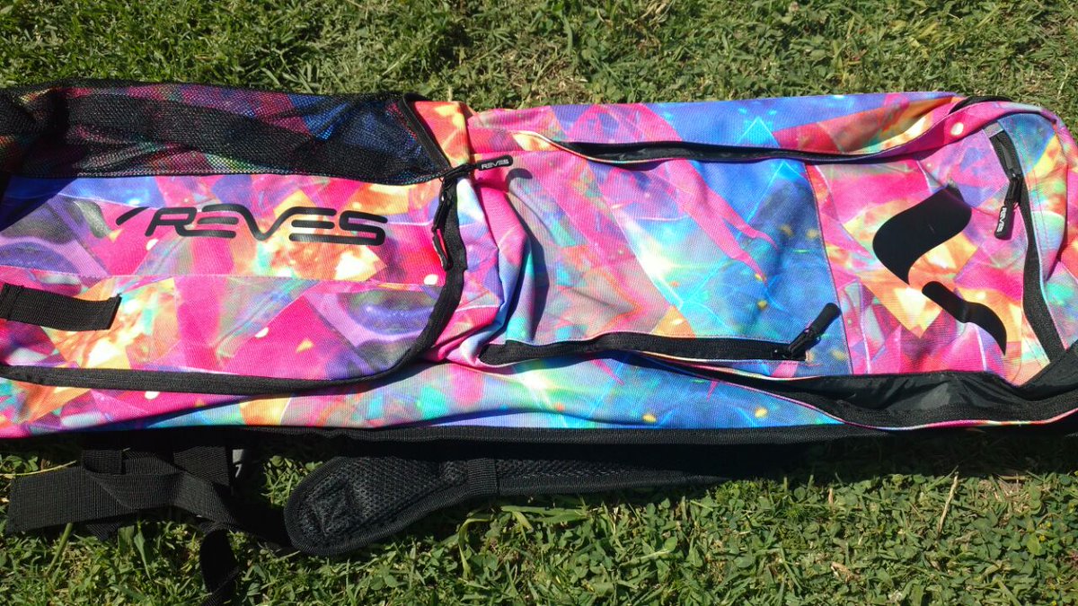 canaldeportv's tweet photo. [SORTEO] ¿Querés esta funda de @Reves_arg? Nos seguís + retuiteas + comentás con #HOCKEYenDEPORTV y ya estás participando. https://t.co/svZtAG0qUN