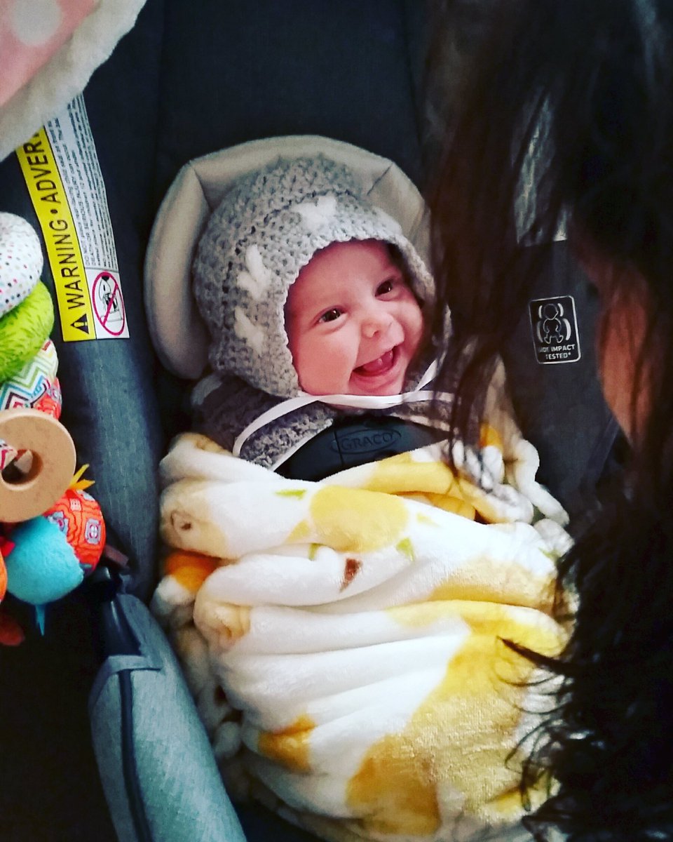 racheldev0n's tweet photo. Freakin' adorable https://t.co/Qy6EuKSzr7