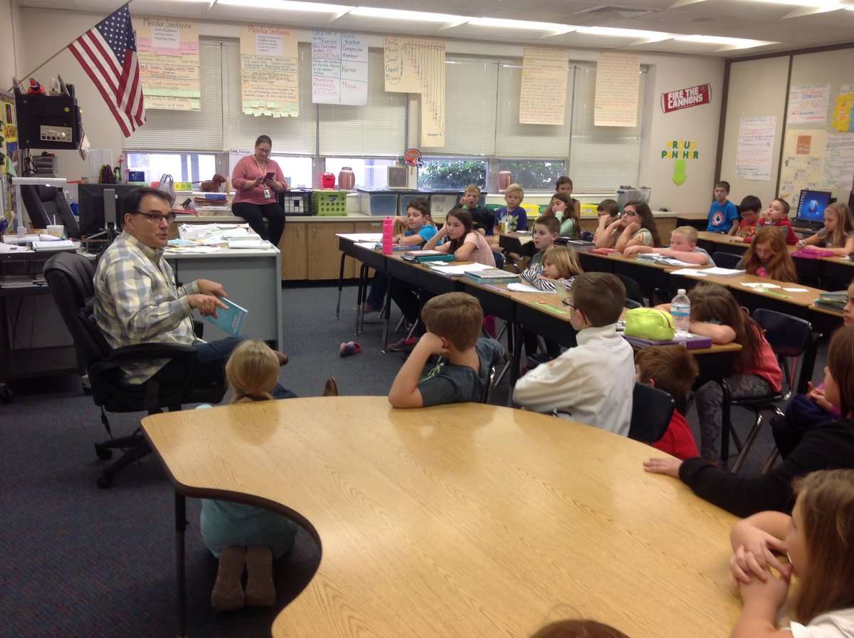 MsBuckner8704's tweet photo. We had the pleasure of Author Perry Johnson's visit to our classroom!! #celebratelps #author @cironek1219 https://t.co/Nj2BWzZezF