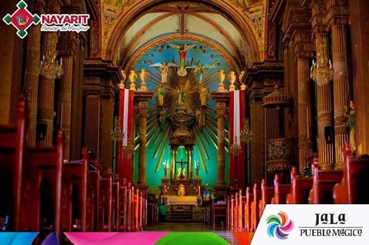 JalaMagico's tweet photo. LA BASÍLICA LATERANENSE DE NUESTRA SEÑORA DE LA ASUNCIÓN.
En su interior se puede apreciar una bella decoración al óleo con foliares... https://t.co/FMXrM2NWCl