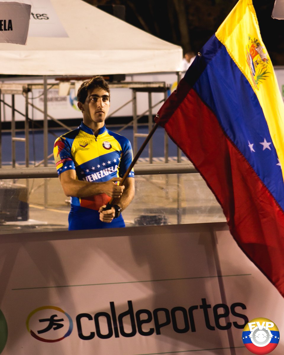 fevepatinn's tweet photo. #fvp #fvpenbuga #Venezuela #Colombia #patinajeindestructible
@IND_Vzla @Mindeporte @pinfantepsuv https://t.co/gc9TgUMDe5