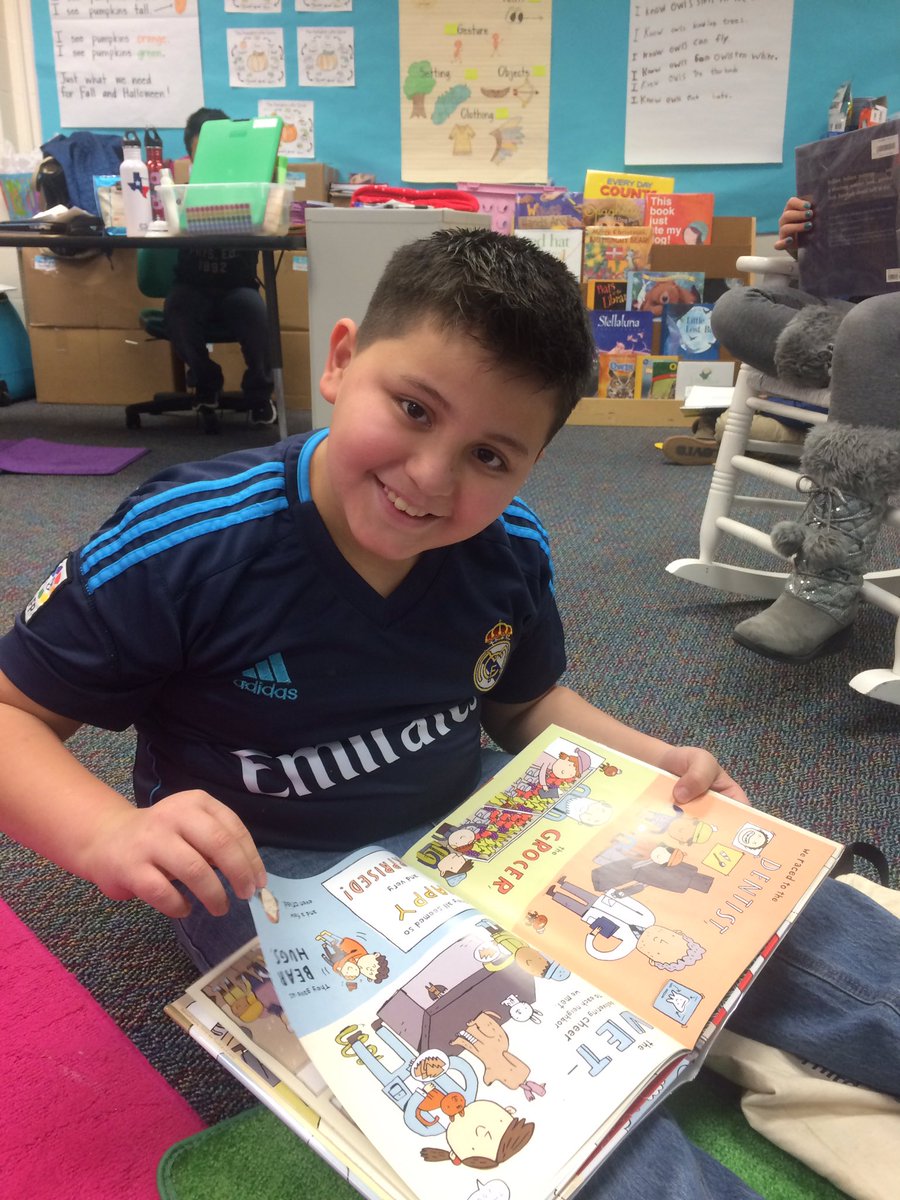 ELLs enjoying independent reading time📚Just look at those smiles! <a href="/AbingdonGIFT/">Abingdon APS</a> @APS_HILT