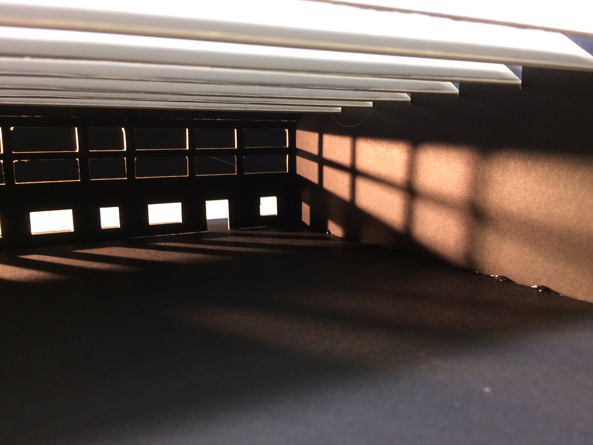 chenisemeiling's tweet photo. Model exploration of Boathouse 4 today with @LisaP2812 #architecture #interior https://t.co/qAtRhouoJM