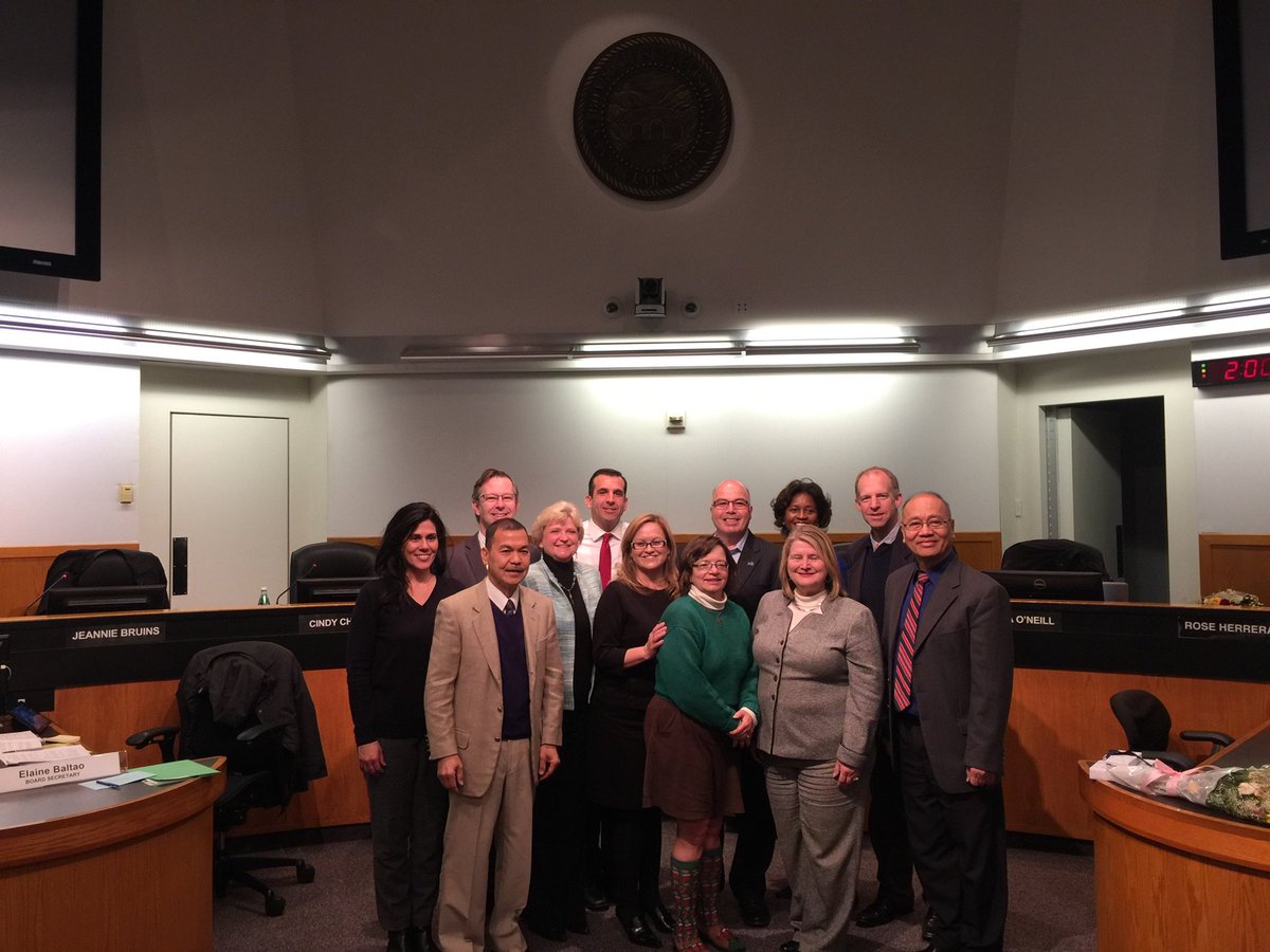 sliccardo's tweet photo. Congratulations @SupCindyChavez for an outstanding tenure as @VTA board chair. Thank you for your service to our community https://t.co/YYt7Nj2sD7