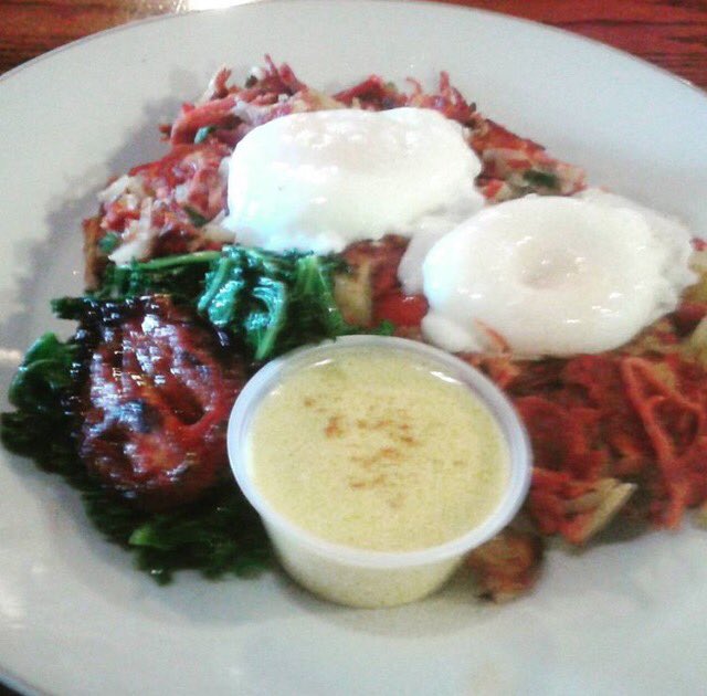 Smoked corn beef hash benny.