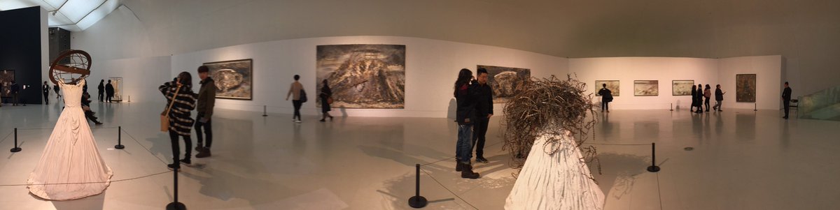 三雄 Twitterren 中央美術学院美術館 基弗在中国 アンゼルム キーファーの大規模な回顧展 ケルン ルートヴィヒ美術館 の作家80年代から現在までの大作を含む蔵品87件 開催にあたって作家との関りが残念であったが1大学美術館の底力を感じさせる凄い展示 三雄 Twitterren 中央美術学院美術館 基弗在中国 アンゼルム キーファーの大規模な回顧展 ケルン ルートヴィヒ美術館 の作家80年代から現在までの大作を含む蔵品87件 開催にあたって作家との関りが残念であったが1大学美術館の底力を感じさせる凄い展示