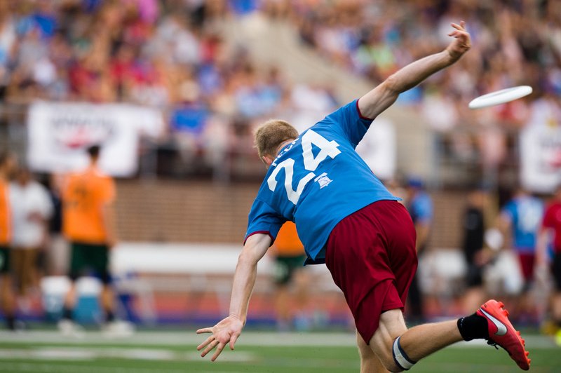 Ultiworld's tweet photo. A Philly Talent Skirmish Highlights Waning Battle Between @theAUDL, @MLUltimate: https://t.co/OSUgmGEs8E (Photo: @UltiPhotos) https://t.co/mUHsDaj1Ie