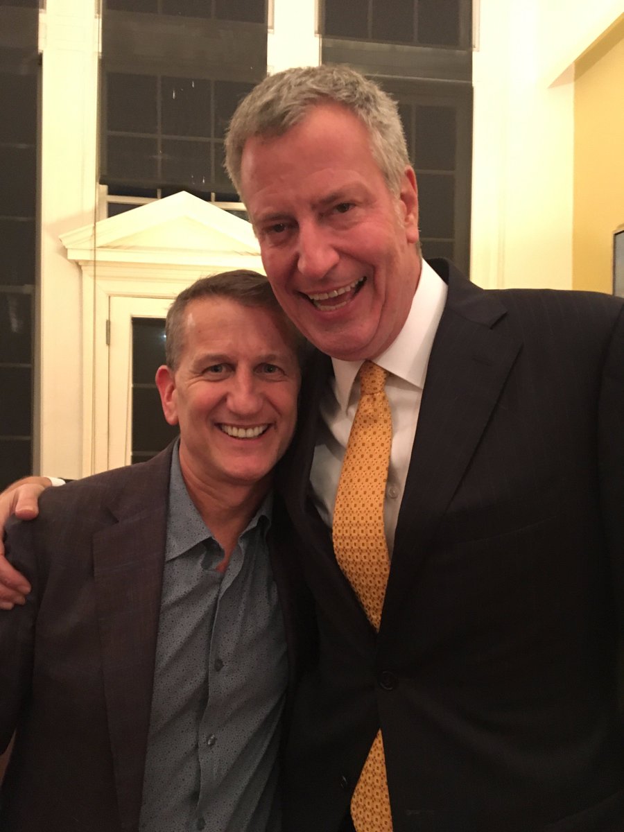TomKProductions's tweet photo. .@tkirdahy recently had a special visitor!  We had a blast celebrating #Theatre, #Broadway and #ActiveCitizenship with @NYCMayor! https://t.co/F8D0aiCGLu