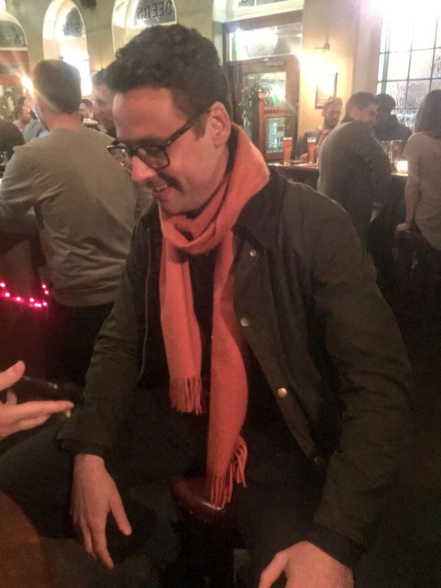 Gu881n5's tweet image. When the CEO of @AdbrainTech @GarethDaviesRM arrives from the Valley you know the topic of conversation is going long on the #DeviceGraph