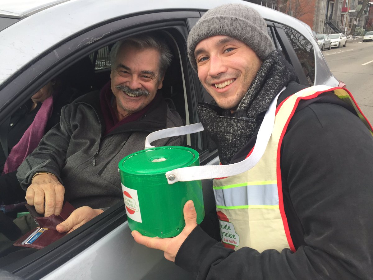 LunaGrenier's tweet photo. C'est la grande Guignolée des médias! Donnez généreusement! https://t.co/DXmxsa3nKM