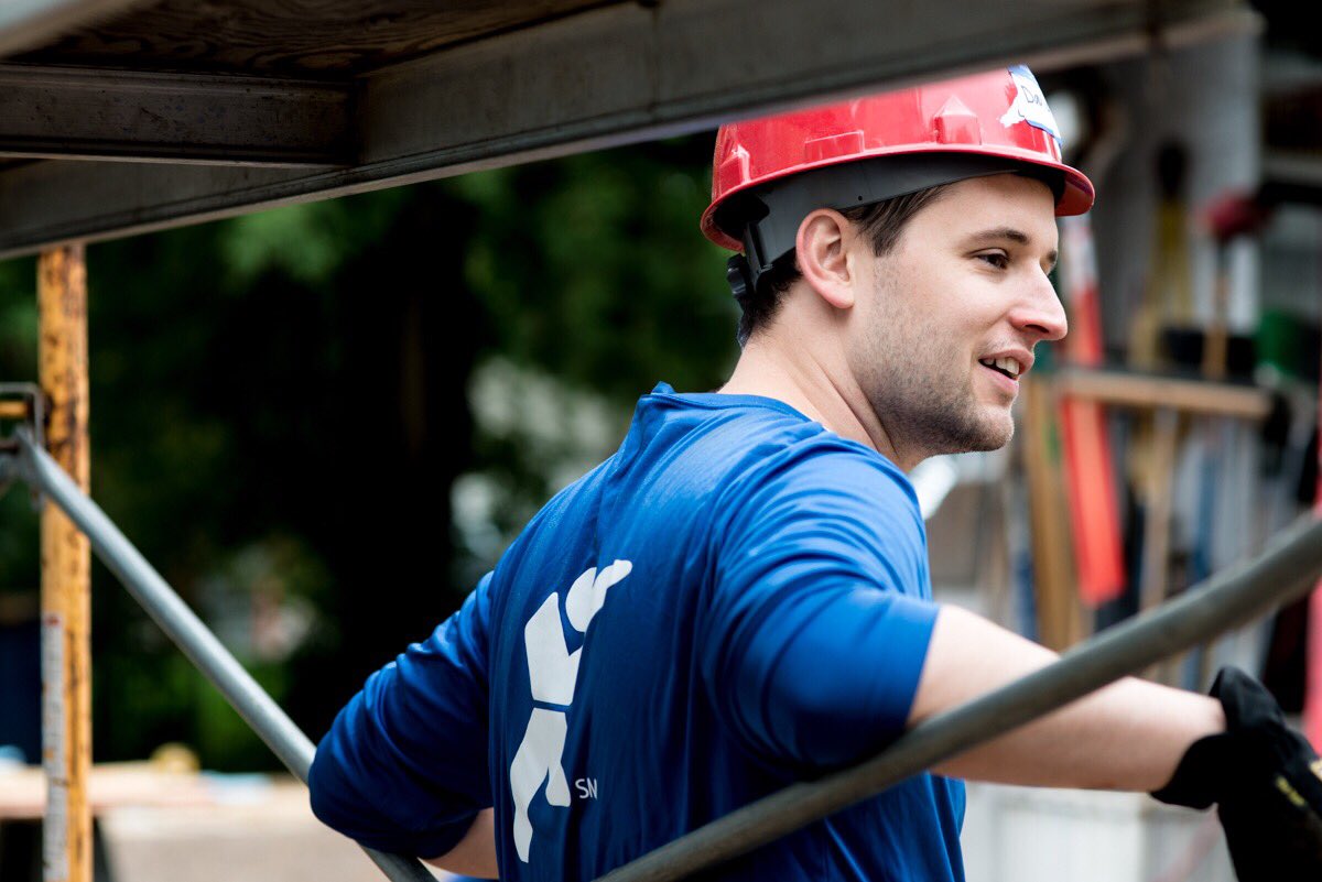 lukehferris's tweet photo. Looking through 2016 photos and found one of this stud volunteering on a job site this fall. @DaveMRobb @ExpressProsGR @HabitatKent https://t.co/kFzJnkrAN7